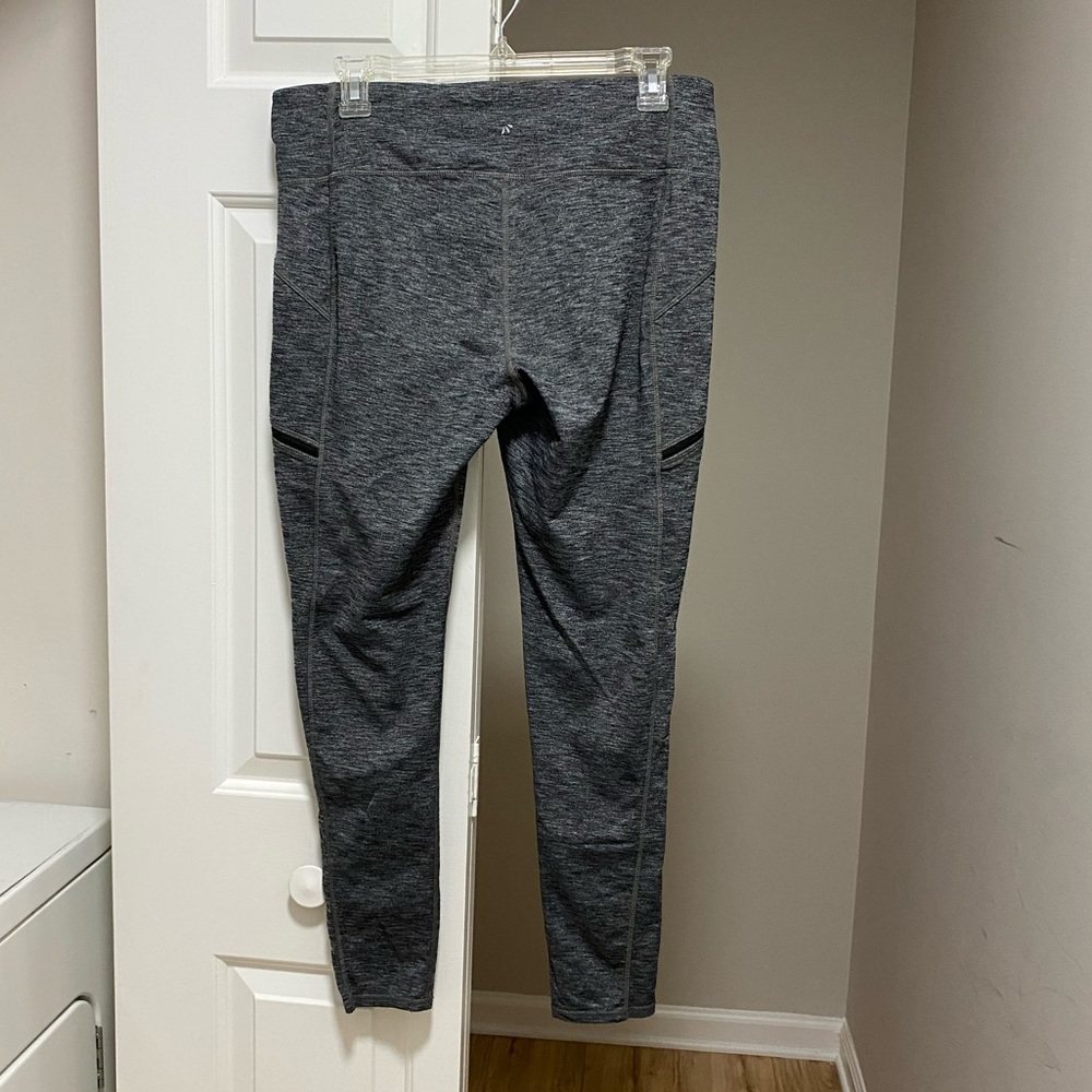 Athleta Gray Patterned Leggings With Zip Pockets - image 4